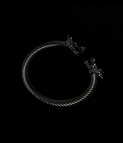 Majestic Dragon's Cuff