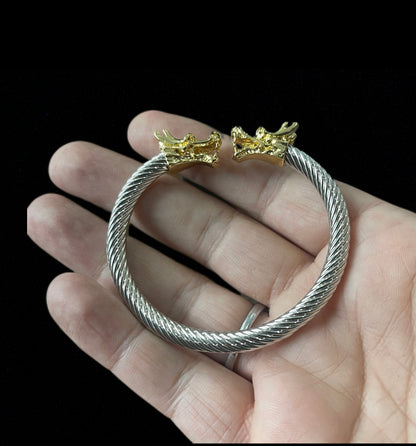 Majestic Dragon's Cuff